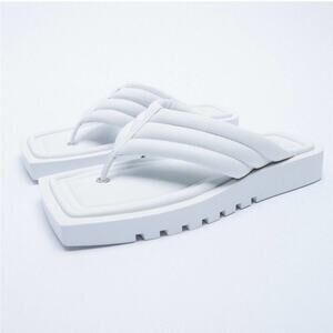 Zara White Leather Quilted Slides Shoes Size 8 US